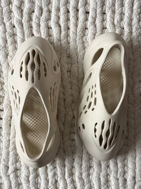 Yeezy Foam Runners